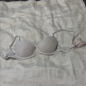 PINK Victoria's Secret Light Gray Bra